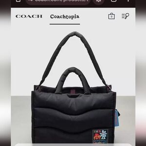 Coachtopia purse not my style thats why im selling it.